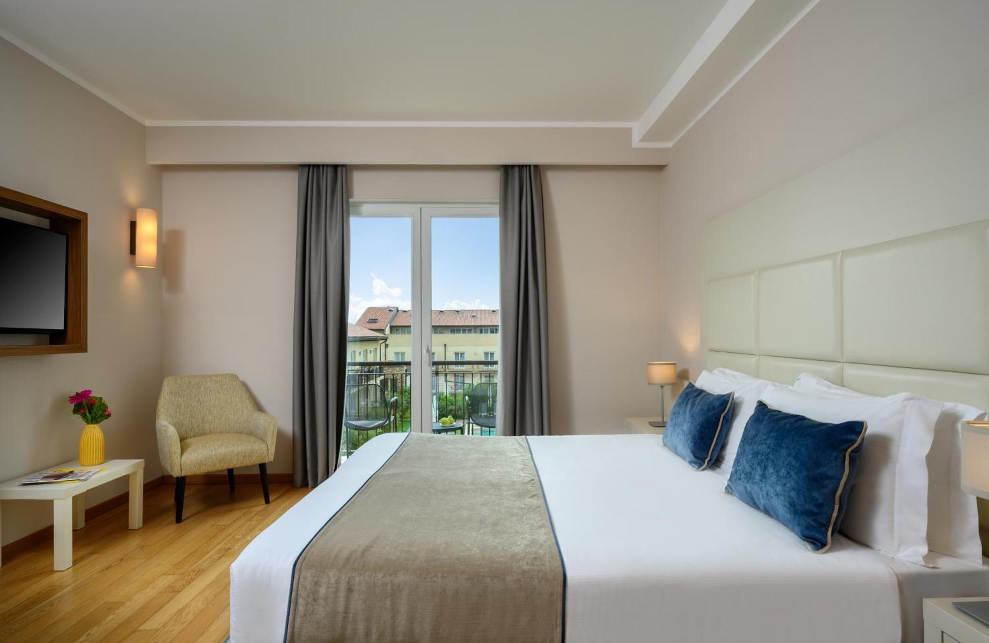 Leonardo Hotel Lago Di Garda - Wellness And Spa ラツィーゼ エクステリア 写真