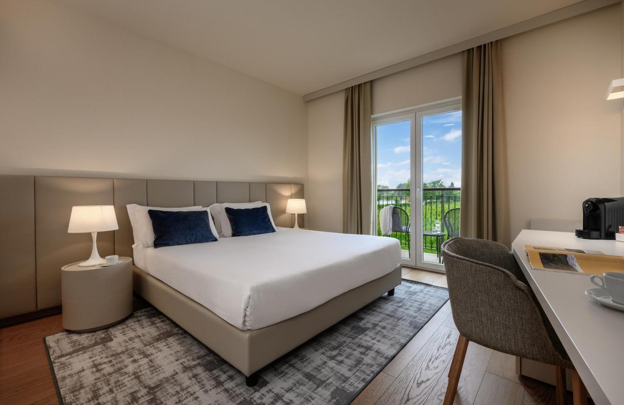Leonardo Hotel Lago Di Garda - Wellness And Spa ラツィーゼ エクステリア 写真
