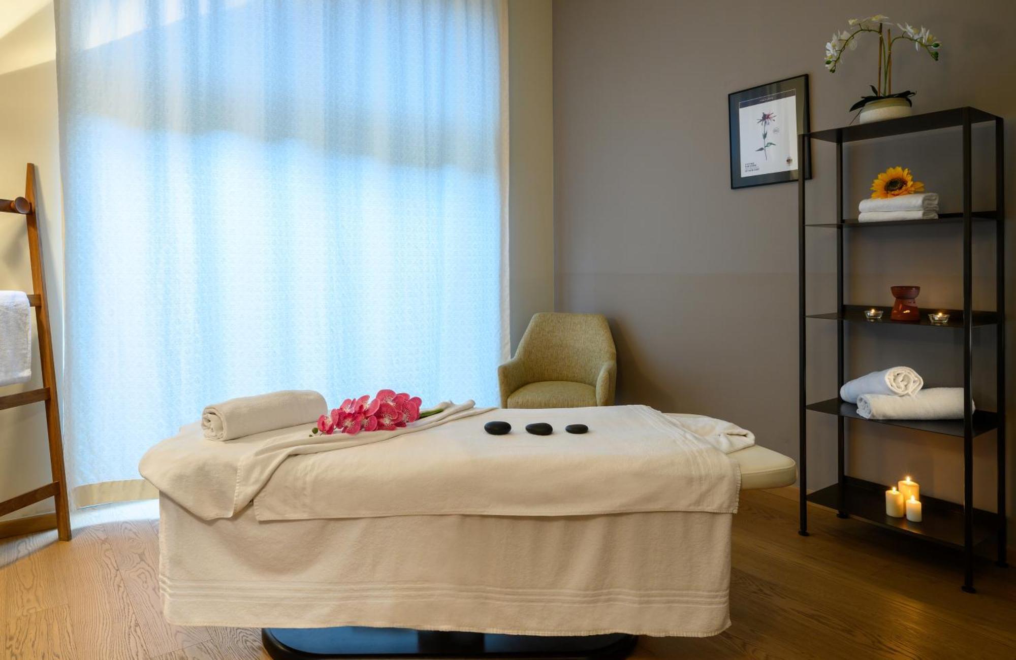 Leonardo Hotel Lago Di Garda - Wellness And Spa ラツィーゼ エクステリア 写真