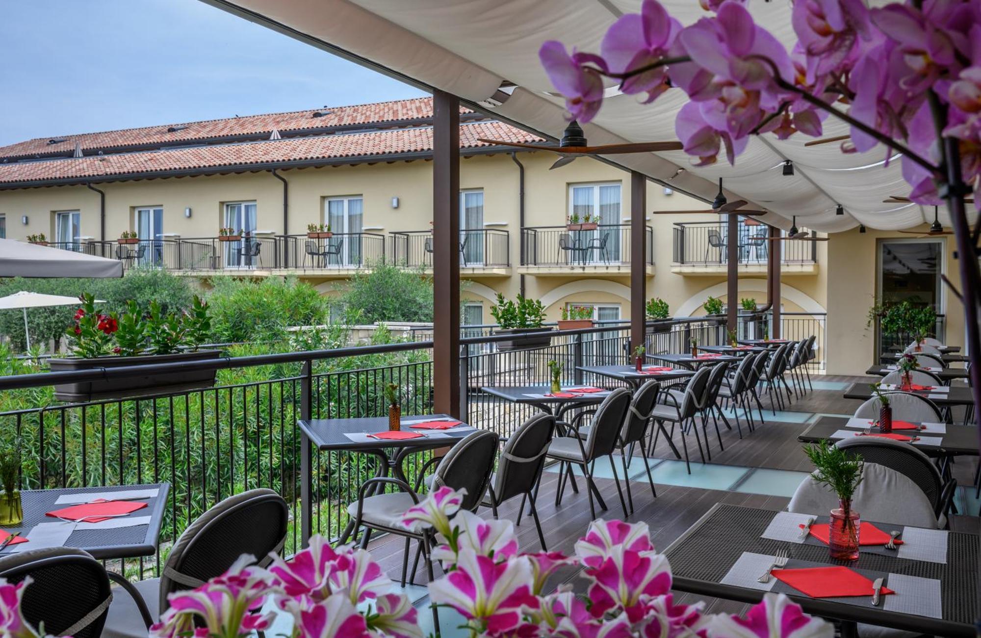 Leonardo Hotel Lago Di Garda - Wellness And Spa ラツィーゼ エクステリア 写真